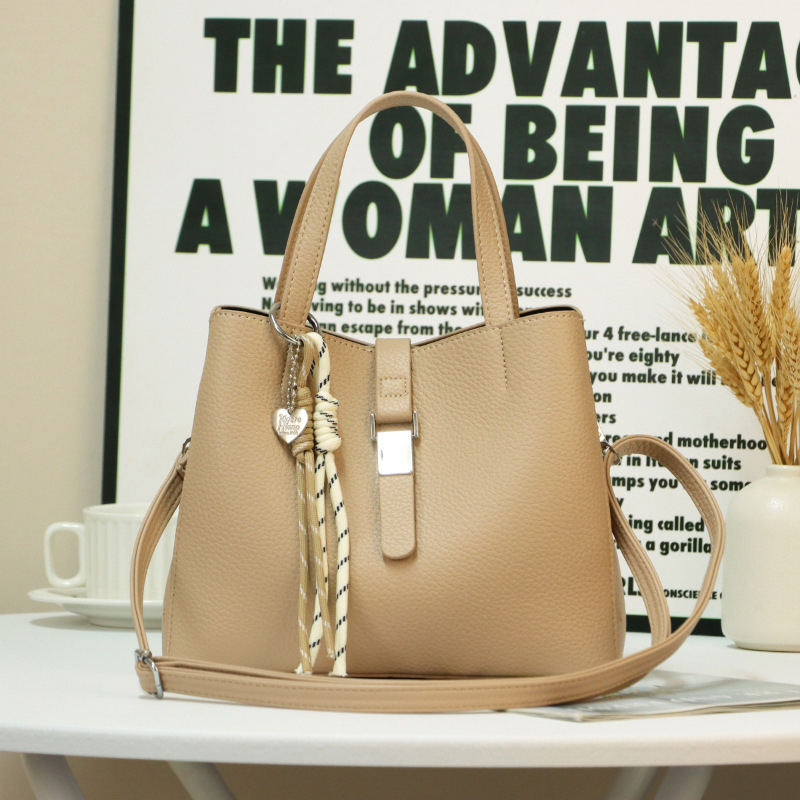 Bags Cross border Bag New Women's Bag Large Capacity European and American Fashion Single Shoulder Cross Shoulder Women's Cross border Handbag Delivery