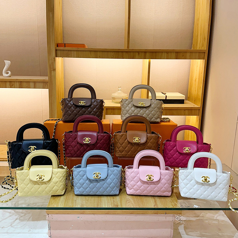 High end handbag for women 2026 new trend single shoulder small square bag with versatile temperament and crossbody bag factory direct sales