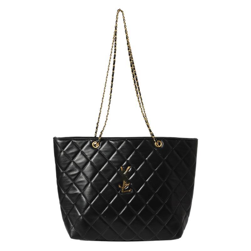 Bags2025 new women's bag large capacity tote bag European and American fashion diamond grid chain shoulder bag Cross border foreign trade bag Bags2025 new women's bag large capacity tote bag European and American fashion diamond grid chain shoulder bag Cross border foreign trade bag