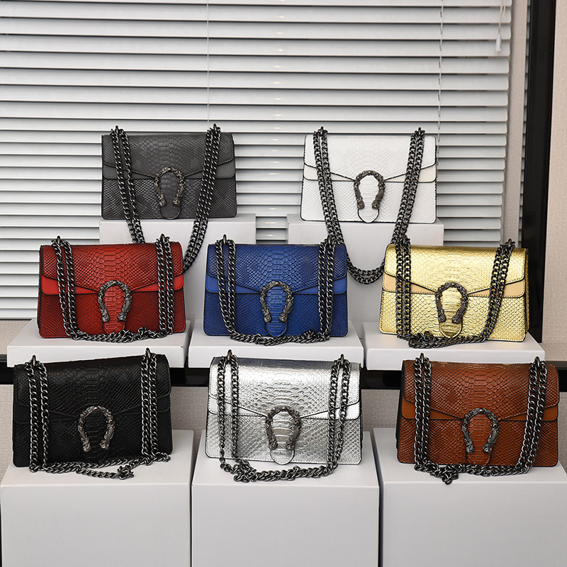 Fashion women's bag chain crossbody single shoulder small square bag 2026 new double compartment flip small square bag crocodile pattern bag