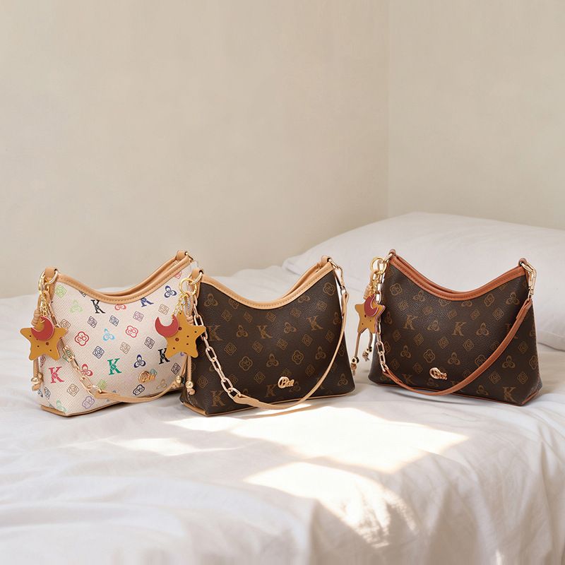 Cross border commuting vintage single shoulder bag 2026 new fashionable contrasting color underarm bag trendy and casual crossbody bag