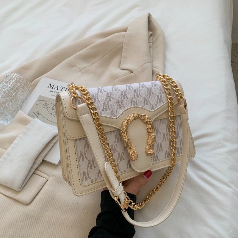 Retro women's bag, 2026 new summer casual trend, personalized and western-style trend, small square bag, niche design bag Retro women's bag, 2026 new summer casual trend, personalized and western-style trend, small square bag, niche design bag