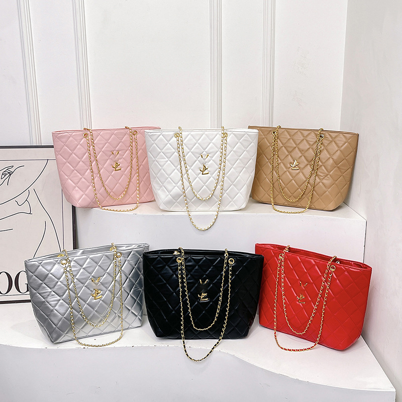 Bags2025 new women's bag large capacity tote bag European and American fashion diamond grid chain shoulder bag Cross border foreign trade bag