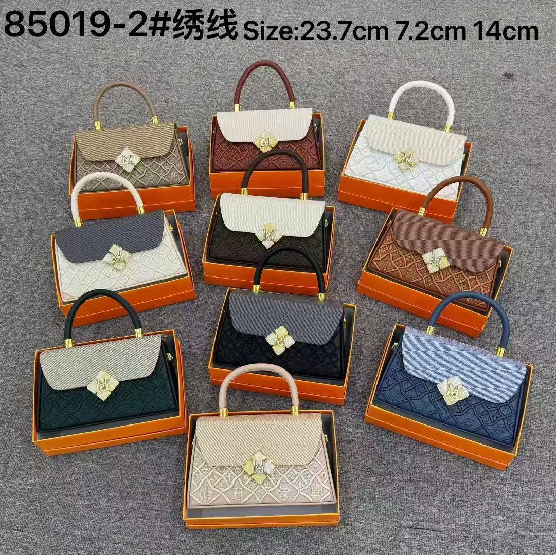 2026 Spring and Summer New Style Fashionable Small Square Bag Horizontal Style High End Cross Shoulder Handbag for Women