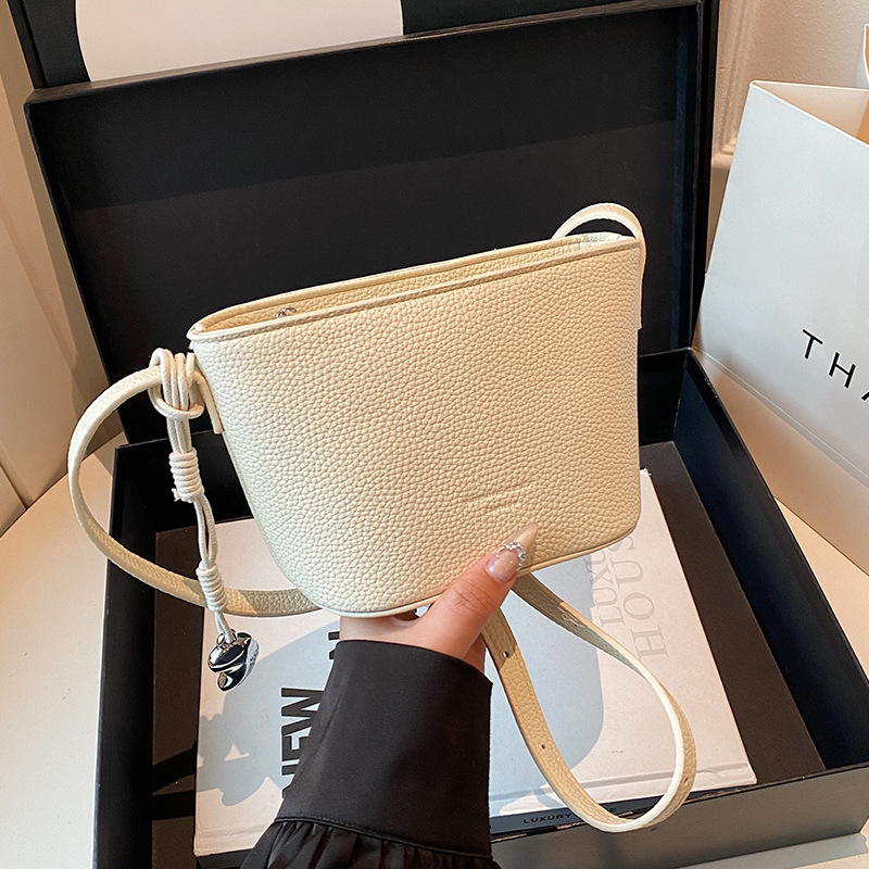 2026 New Trendy Fashion Lychee Pattern Single Shoulder Bucket Bag for Women, Elegant, Simple, Personalized, Large Capacity Crossbody Bag