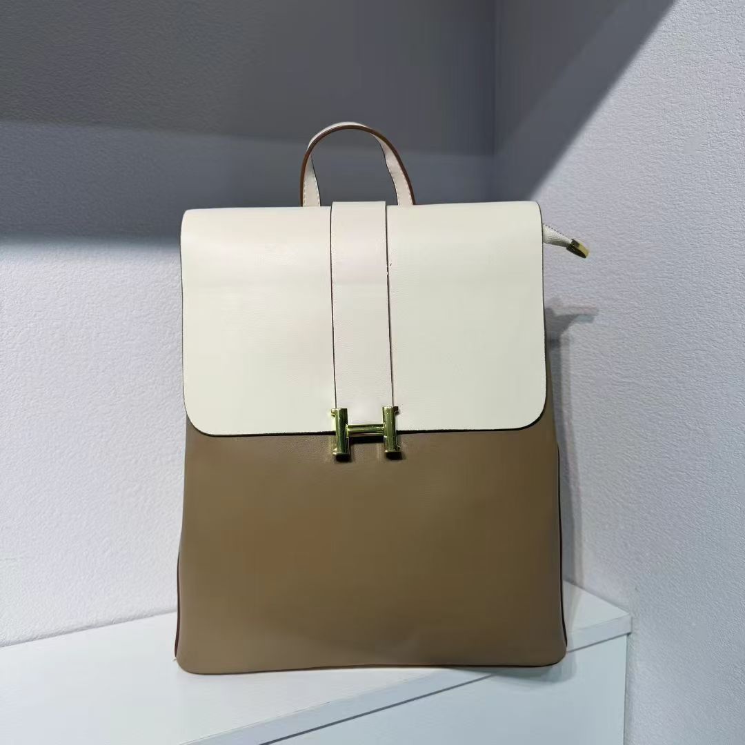 This year's popular high-end textured women's bag 2026 niche new model, light luxury versatile backpack, leather small square bag, single shoulder This year's popular high-end textured women's bag 2026 niche new model, light luxury versatile backpack, leather small square bag, single shoulder