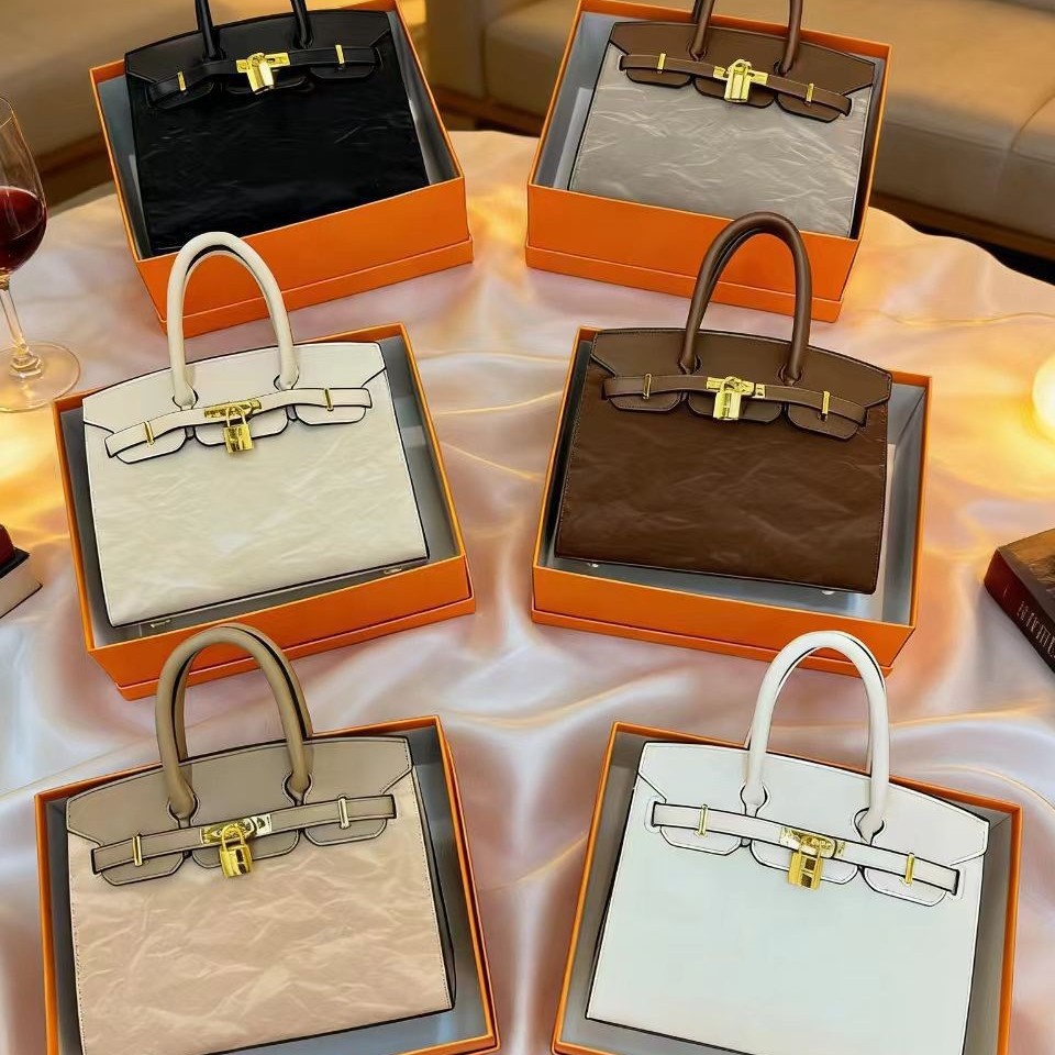 Cross border 2026 new handbag high-end platinum bag women's retro high-end texture shoulder bag temperament solid color