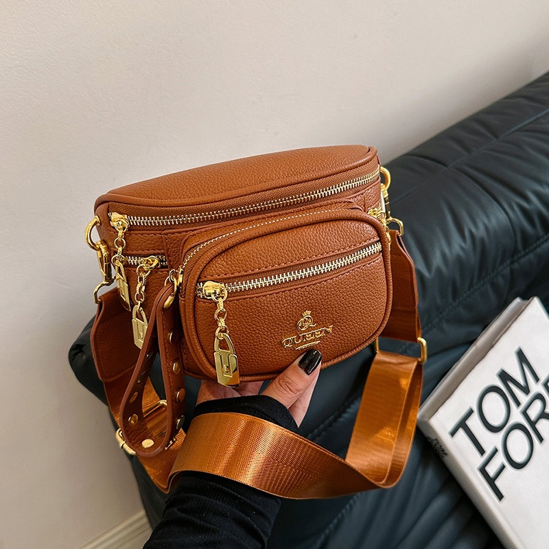 Cross border foreign trade bag for women 2026 new style chest bag, high-end fashion shoulder bag, high-end and versatile crossbody bag batch