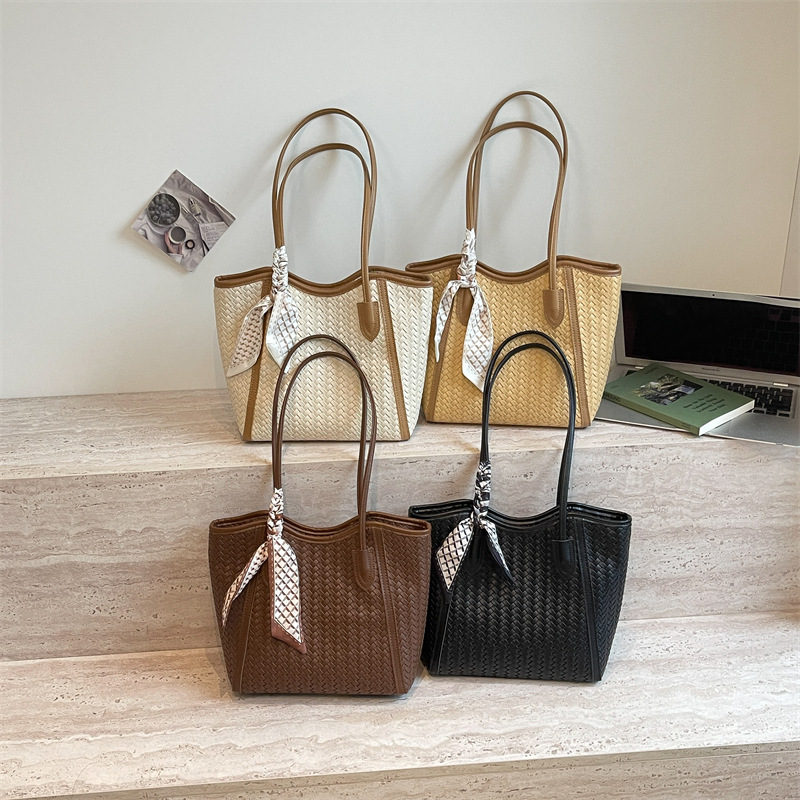 Bags2026 Cross border leisure large capacity tote bag, retro and stylish color contrasting woven shoulder bag, trendy armpit bag