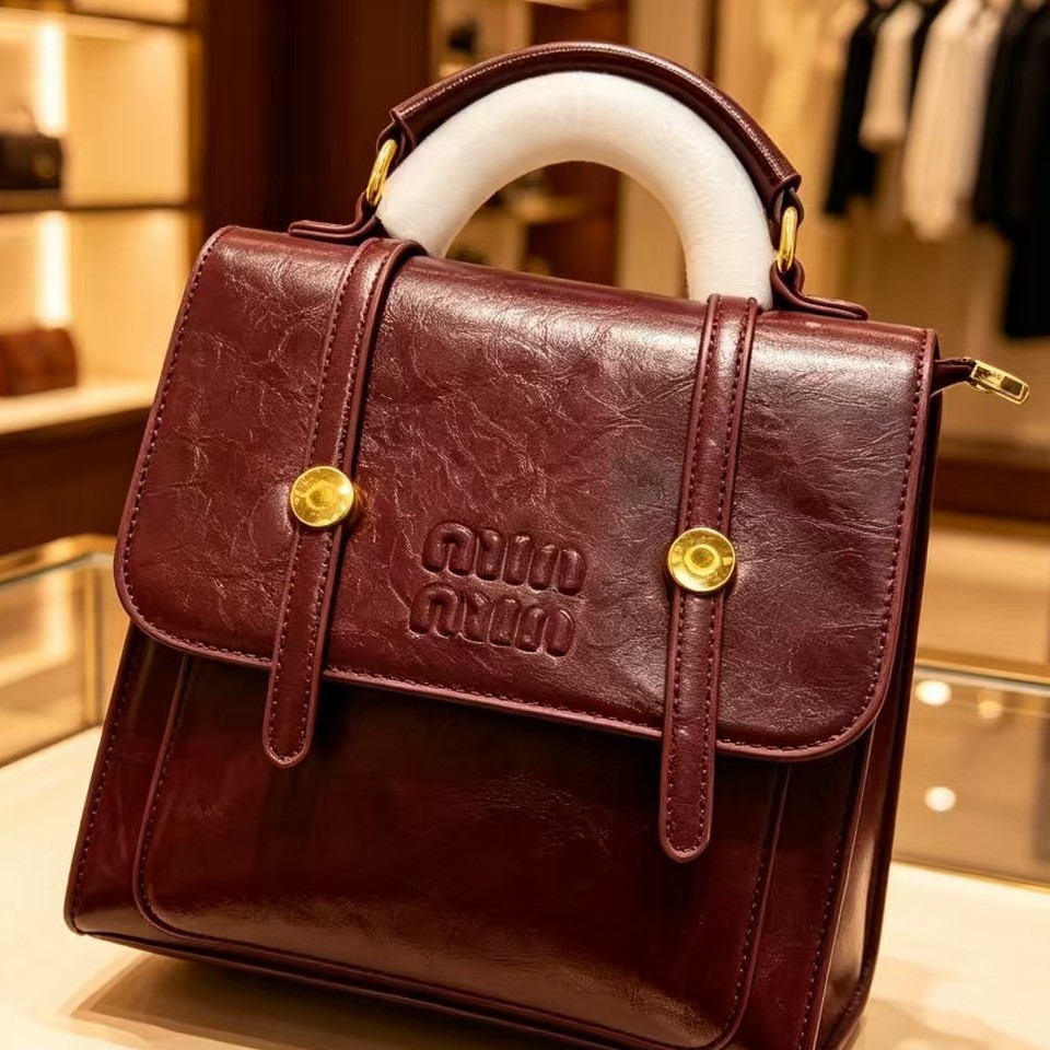 Fashionable and stylish backpack 2025 summer new retro niche casual backpack simple solid color backpack