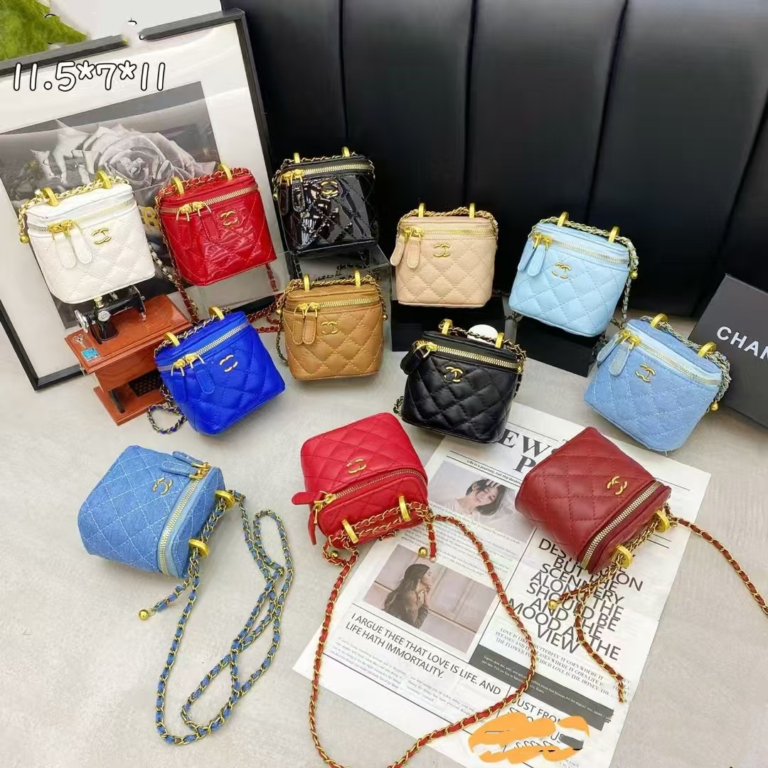 Bags New Xiaoxiang Mini Box Bag Xiaoxiang Grandma Makeup Bag Single Shoulder Sheepskin Diamond Grid Chain Women's Bag Small Bag