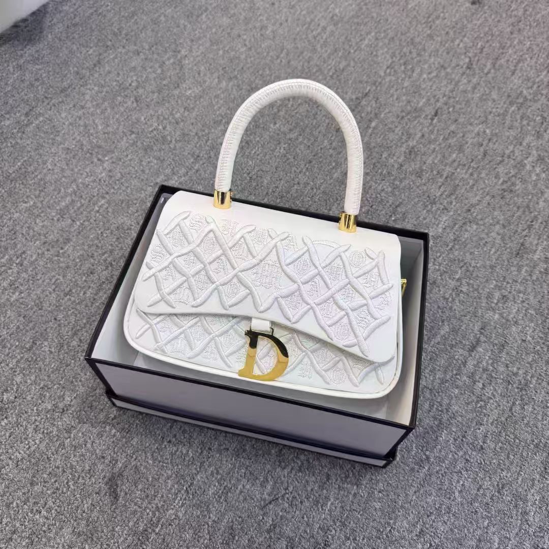 2026 spring new niche design casual armpit bag, women's simple texture small square bag, popular handbag 2026 spring new niche design casual armpit bag, women's simple texture small square bag, popular handbag