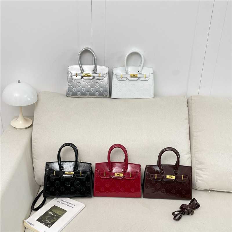 Bags2026 new women's bag Kelly bag simple and versatile square bag light luxury cross-border foreign trade single shoulder crossbody handbag