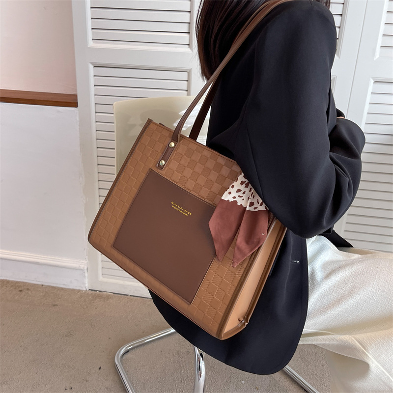 Large Capacity Texture Women's 2026 New Stylish Texture Casual Color blocked Stylish Single Shoulder Underarm Tote Bag Large Capacity Texture Women's 2026 New Stylish Texture Casual Color blocked Stylish Single Shoulder Underarm Tote Bag