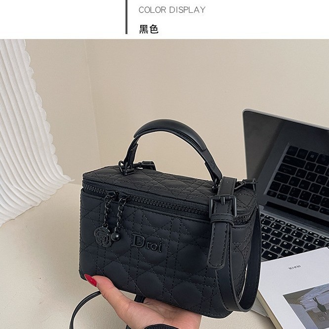 Ins Super Hot 2026 High Beauty Explosive Fragrant Style Lingge Versatile Box Bag Single Shoulder Cross Shoulder Handheld Korean Edition Bag