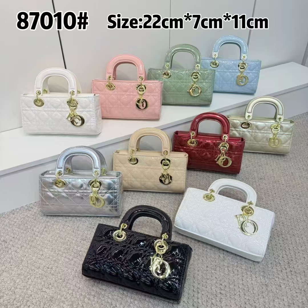 Hong Kong purchasing genuine leather 2026 summer new mini horizontal sheepskin princess bag high-end handbag