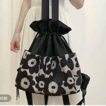 Korean style women's backpack with drawstring design, hand-held commuting bag, high aesthetics, fashionable and casual shoulder bag, foreign trade Korean style women's backpack with drawstring design, hand-held commuting bag, high aesthetics, fashionable and casual shoulder bag, foreign trade