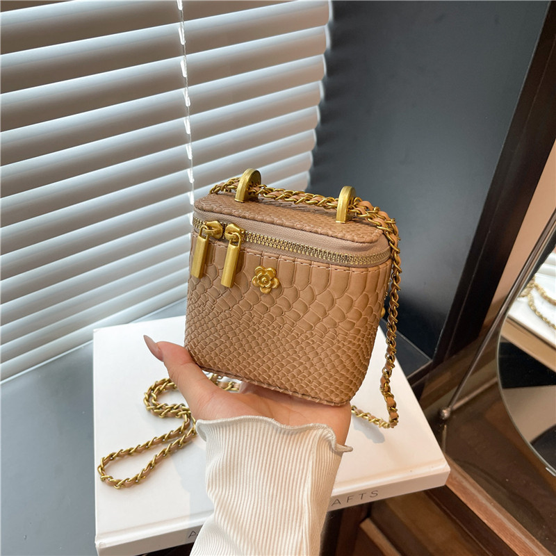 Bags Small Fragrant Mini Small Square Bag for Women 2025 New Chain Box Bag Premium Lipstick Single Shoulder Crossbody Bag Bags Small Fragrant Mini Small Square Bag for Women 2025 New Chain Box Bag Premium Lipstick Single Shoulder Crossbody Bag