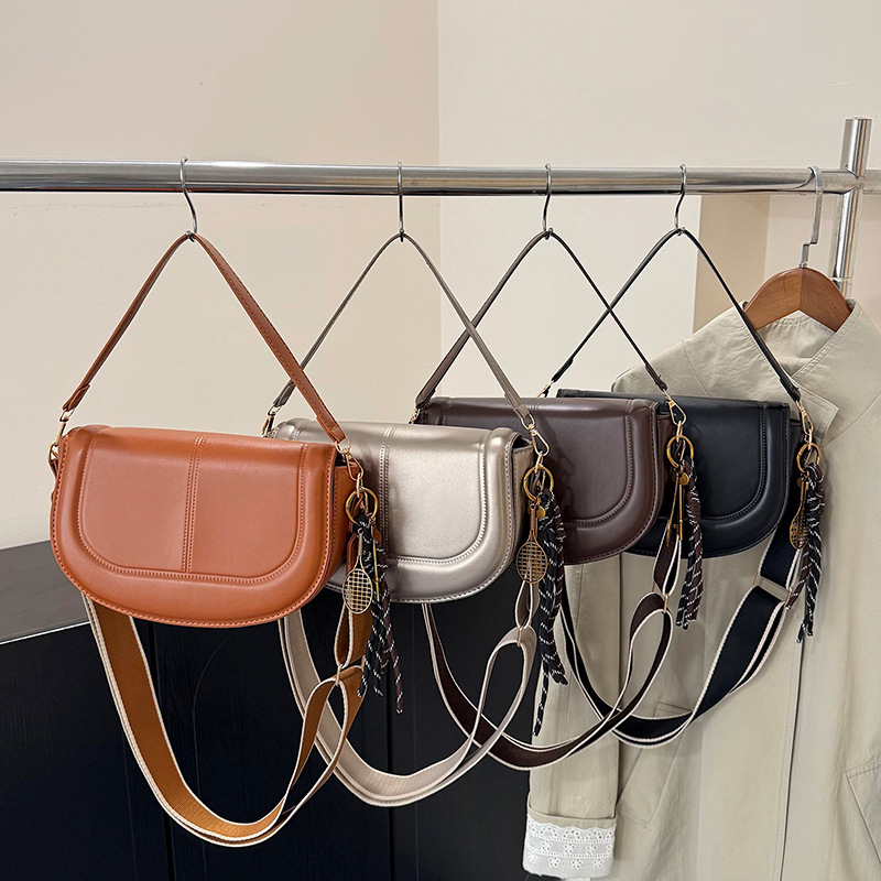 Korean niche design large capacity shoulder bag for women's new autumn minimalist style crossbody bag retro commuting shoulder bag