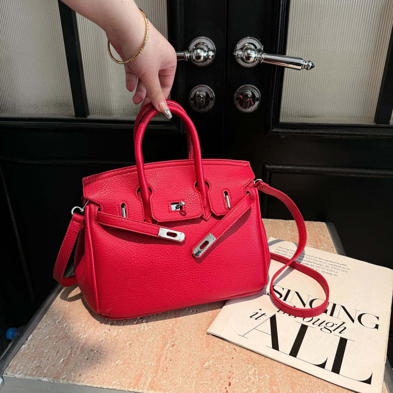 Cross border 2026 new large capacity lychee patterned platinum bag, high-end commuting single shoulder crossbody bag, multi-color wholesale Cross border 2026 new large capacity lychee patterned platinum bag, high-end commuting single shoulder crossbody bag, multi-color wholesale