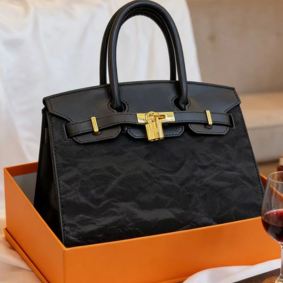 Cross border 2026 new handbag high-end platinum bag women's retro high-end texture shoulder bag temperament solid color