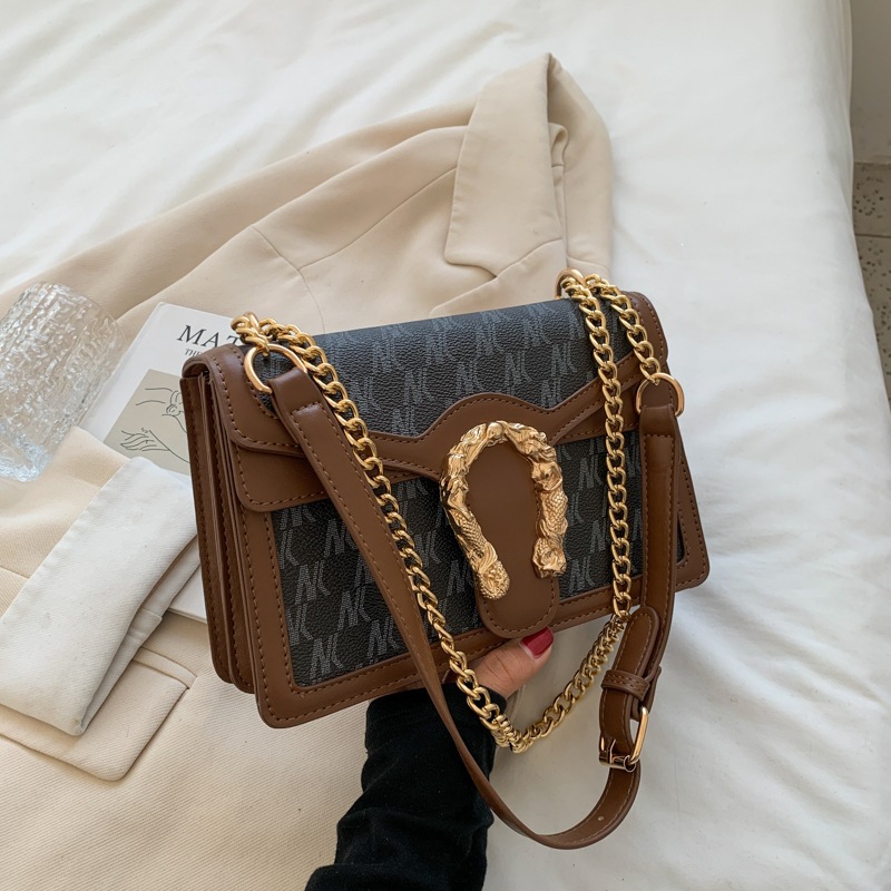 Retro women's bag, 2026 new summer casual trend, personalized and western-style trend, small square bag, niche design bag Retro women's bag, 2026 new summer casual trend, personalized and western-style trend, small square bag, niche design bag