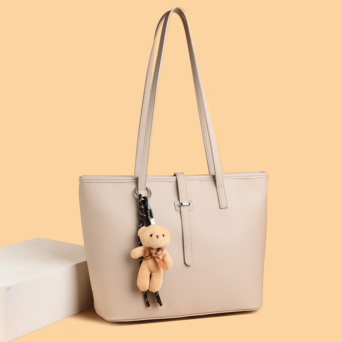 Cross border retro bag, women's bag, 2026 new trendy style, large capacity shoulder bag, commuting bag, fashionable and personalized tote bag Cross border retro bag, women's bag, 2026 new trendy style, large capacity shoulder bag, commuting bag, fashionable and personalized tote bag