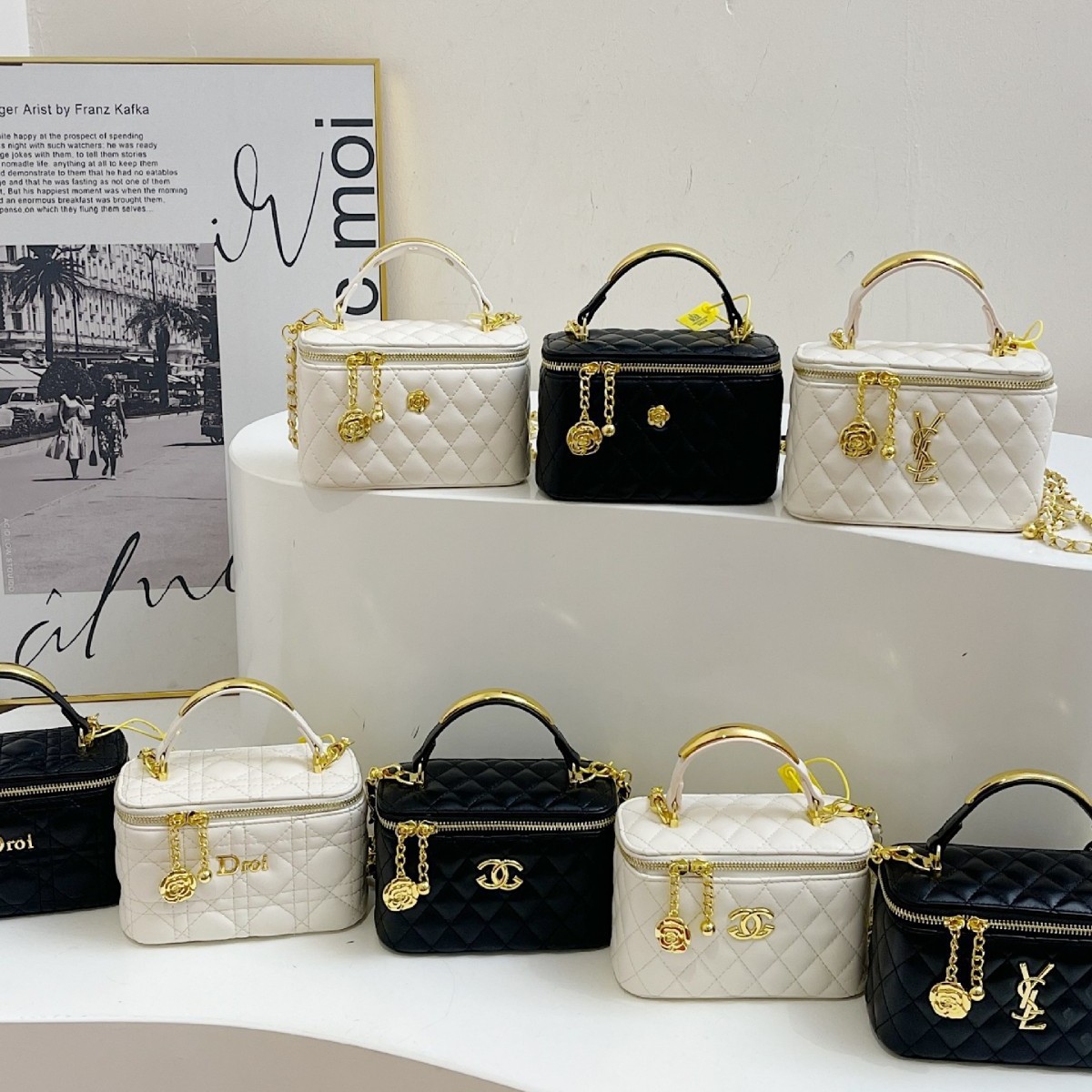 Xiangfeng New Chain 2025 Box Bag Single Shoulder Diamond Grid Small Bag Handheld Mini Makeup Bag Crossbody Bag Golden Ball