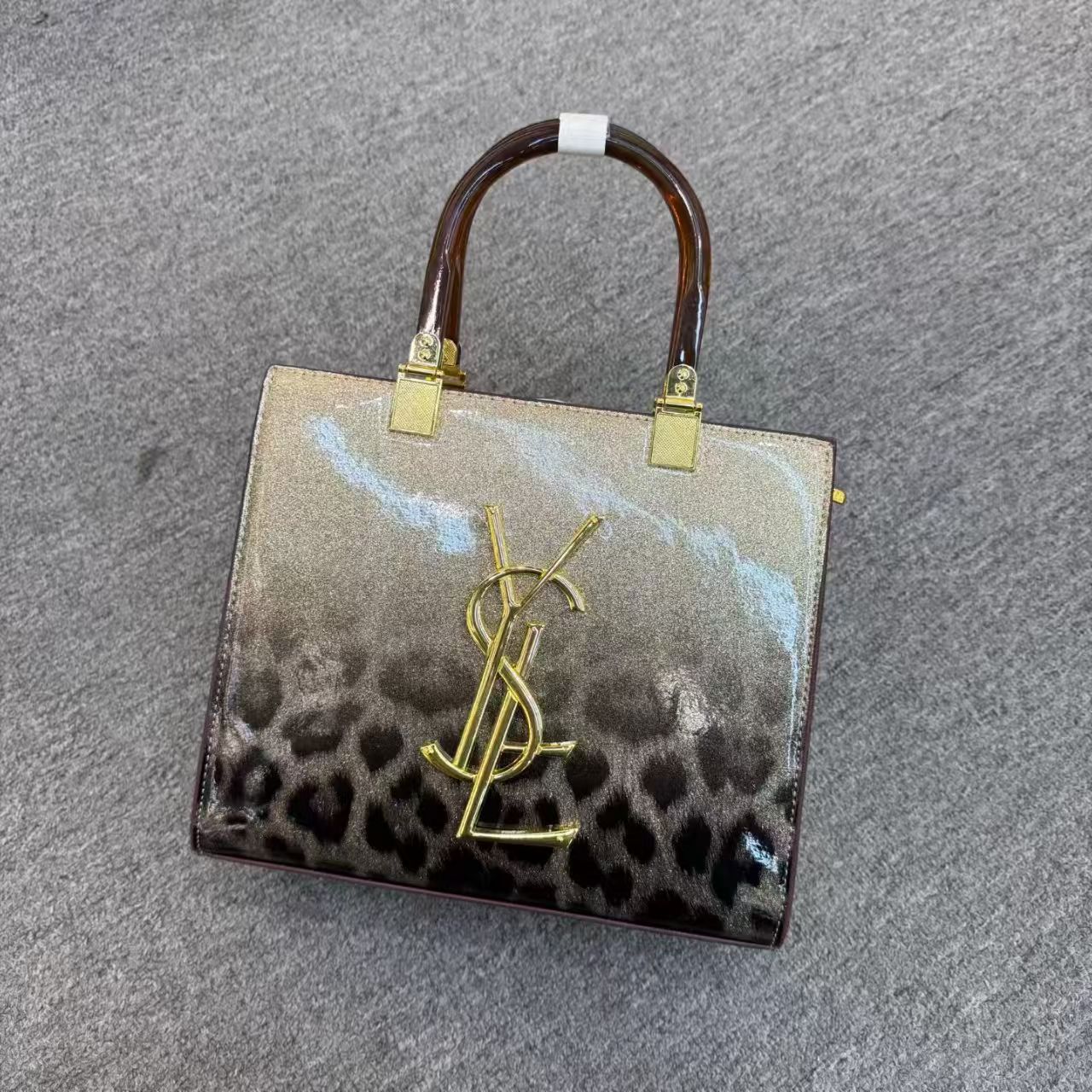Fashionable new shiny leopard print women's bag with large capacity and high-end feel, portable tote bag for commuting, versatile single shoulder crossbody bag Fashionable new shiny leopard print women's bag with large capacity and high-end feel, portable tote bag for commuting, versatile single shoulder crossbody bag