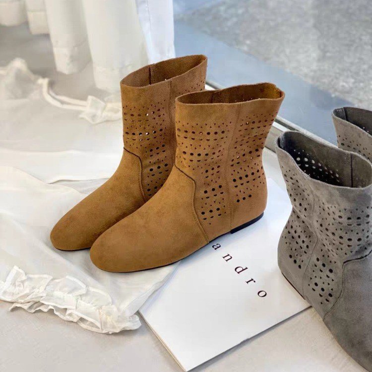 Retro hollowed out carved inside height increasing short boots for women, 2026 summer and autumn new fashion versatile western boots, flat bottomed cool boots