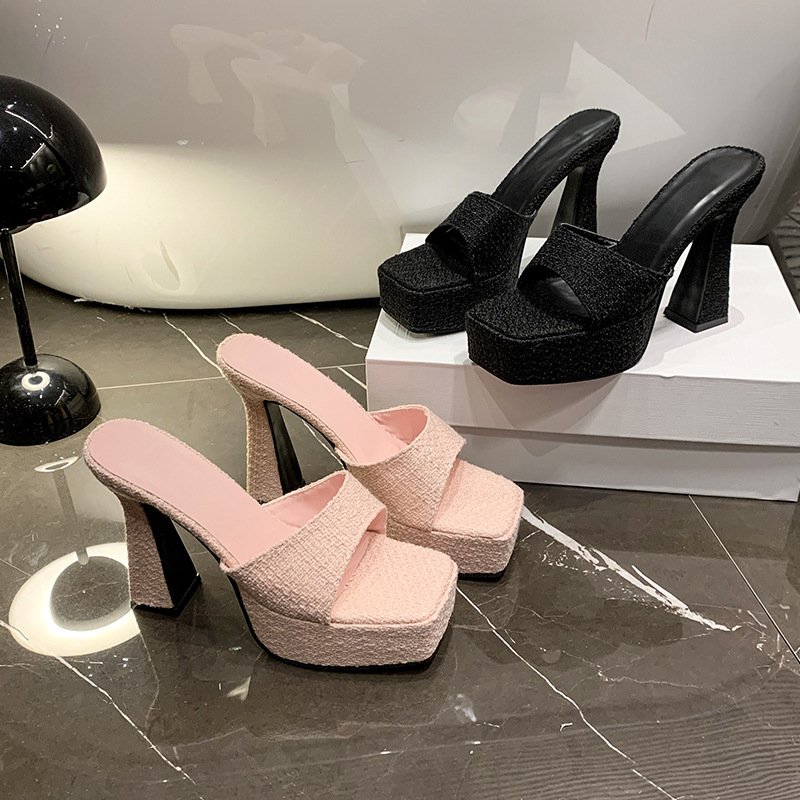High heels, sandals, women's outdoor wear, 2026 summer hate sky, thick heels, waterproof platform, light luxury, high-end feeling, square toe fashion