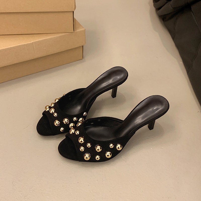 Korean version of light luxury rivet straight high-heeled sandals for women's outdoor wear, 2026 summer new versatile fine heeled slippers for foreign trade