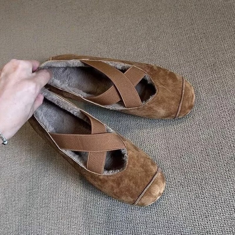 Retro and versatile Le Fu shoes for women, 2026 autumn and winter, suede, tassel, soft sole with plush insulation, one foot flat single shoe Retro and versatile Le Fu shoes for women, 2026 autumn and winter, suede, tassel, soft sole with plush insulation, one foot flat single shoe