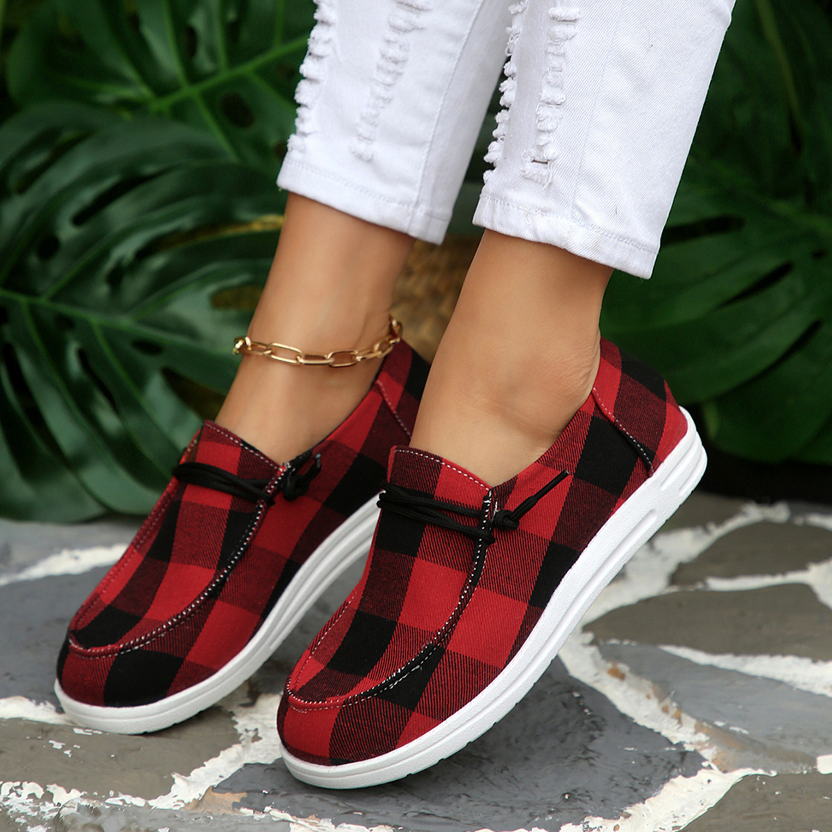2026 Summer New Foreign Trade Women's Shoes Cross border Large Size Cross border Leisure Red Grid Fashion One Step Shoes for Women