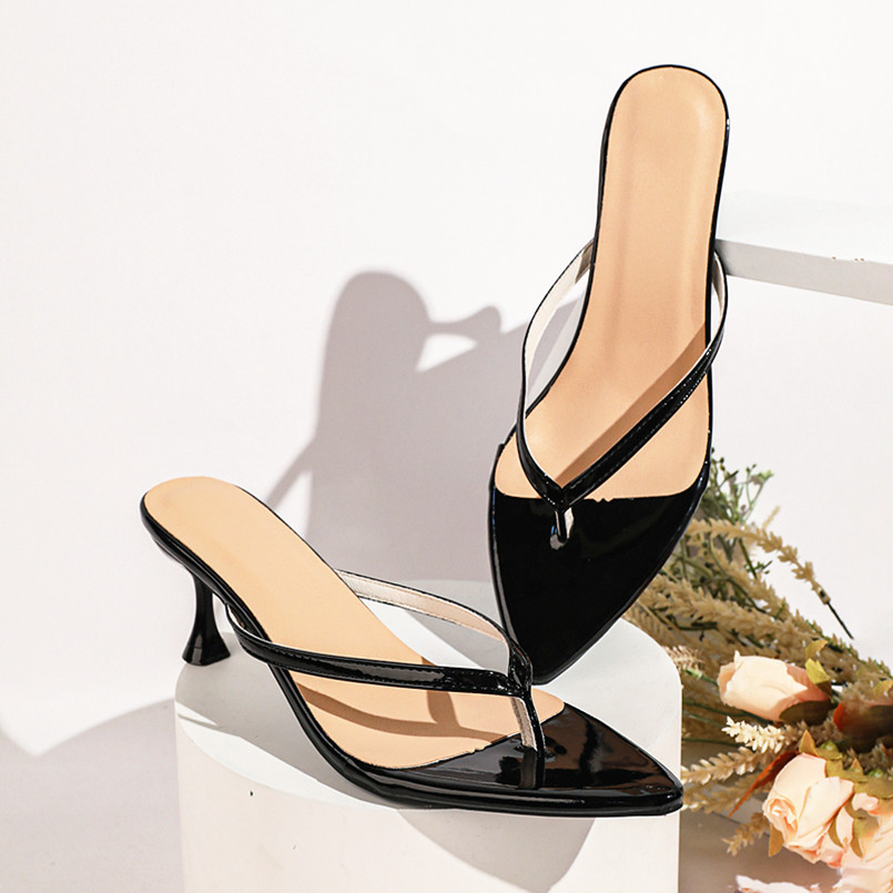 High heels, thin heels, pointed toes, clip on feet. Women's shoes for European and American foreign trade in the summer of 2026, plus size, wearing flip flops for women High heels, thin heels, pointed toes, clip on feet. Women's shoes for European and American foreign trade in the summer of 2026, plus size, wearing flip flops for women