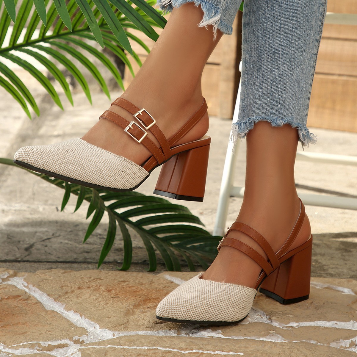 High heels, 2026 summer new item, pointed toe cap, rear air, large size, foreign trade women's shoes, thick heel, belt buckle sandals, women's shoes High heels, 2026 summer new item, pointed toe cap, rear air, large size, foreign trade women's shoes, thick heel, belt buckle sandals, women's shoes
