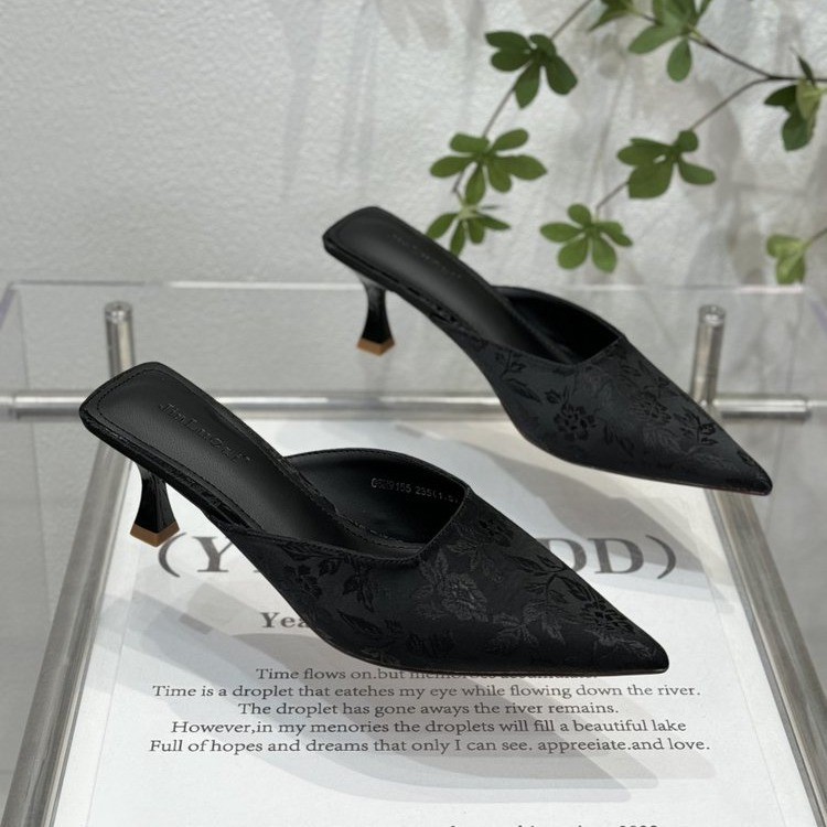 Chinese style pointed toe high-heeled toe cap half slippers for women's outdoor wear, summer new style, internet famous versatile slim heel sandals in stock Chinese style pointed toe high-heeled toe cap half slippers for women's outdoor wear, summer new style, internet famous versatile slim heel sandals in stock