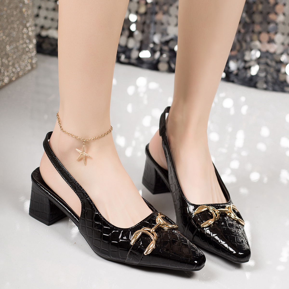 Baotou Cross border Foreign Trade Women's Shoes Sandals Women's 2026 Summer New Style Rear Hollow Metal Buckle Grid Rear Tripping Strap Middle Heel Baotou Cross border Foreign Trade Women's Shoes Sandals Women's 2026 Summer New Style Rear Hollow Metal Buckle Grid Rear Tripping Strap Middle Heel