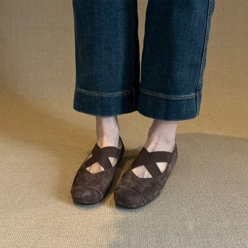 Retro and versatile Le Fu shoes for women, 2026 autumn and winter, suede, tassel, soft sole with plush insulation, one foot flat single shoe Retro and versatile Le Fu shoes for women, 2026 autumn and winter, suede, tassel, soft sole with plush insulation, one foot flat single shoe
